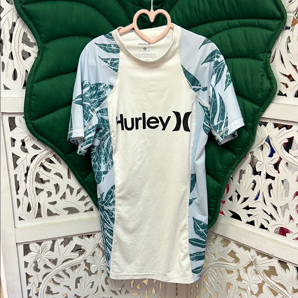 Sig Zane X Hurley collab, women’s Rashguard, ulu print. White/Teal. Size M